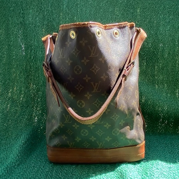 Louis Vuitton Handbags - Louis Vuitton Vintage Noe Bag